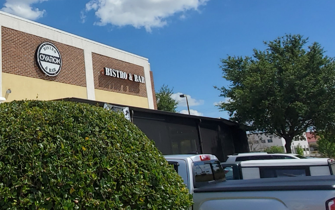 Ovation Bistro & Bar Davenport